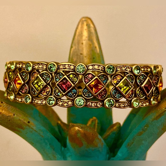 Heidi Daus Color Burst Swarovski 360 Bangle Bracelet - Picture 10 of 16